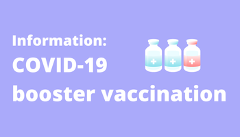 Fundo roxo com três recipientes de dose médica e as seguintes palavras em letras brancas: Informações Vacinação de reforço COVID-19